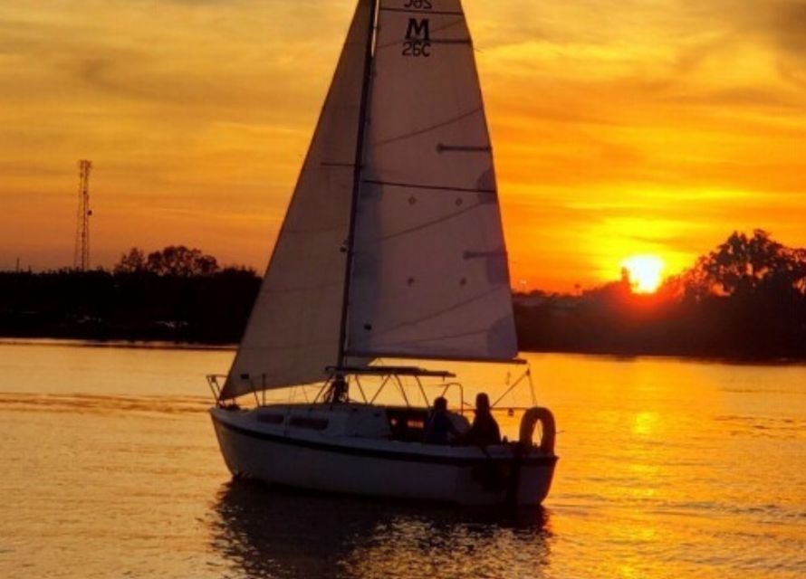 Private Sunset Sailing Trip on Lake Fairview