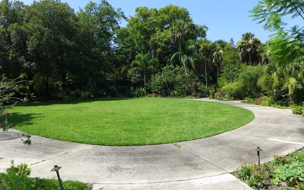 Best Neighborhoods in Orlando - Harry P. Leu Gardens edited