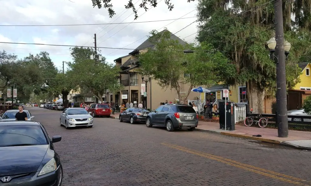 Best Neighborhoods in Orlando - Thornton Park Orlando FL Today
